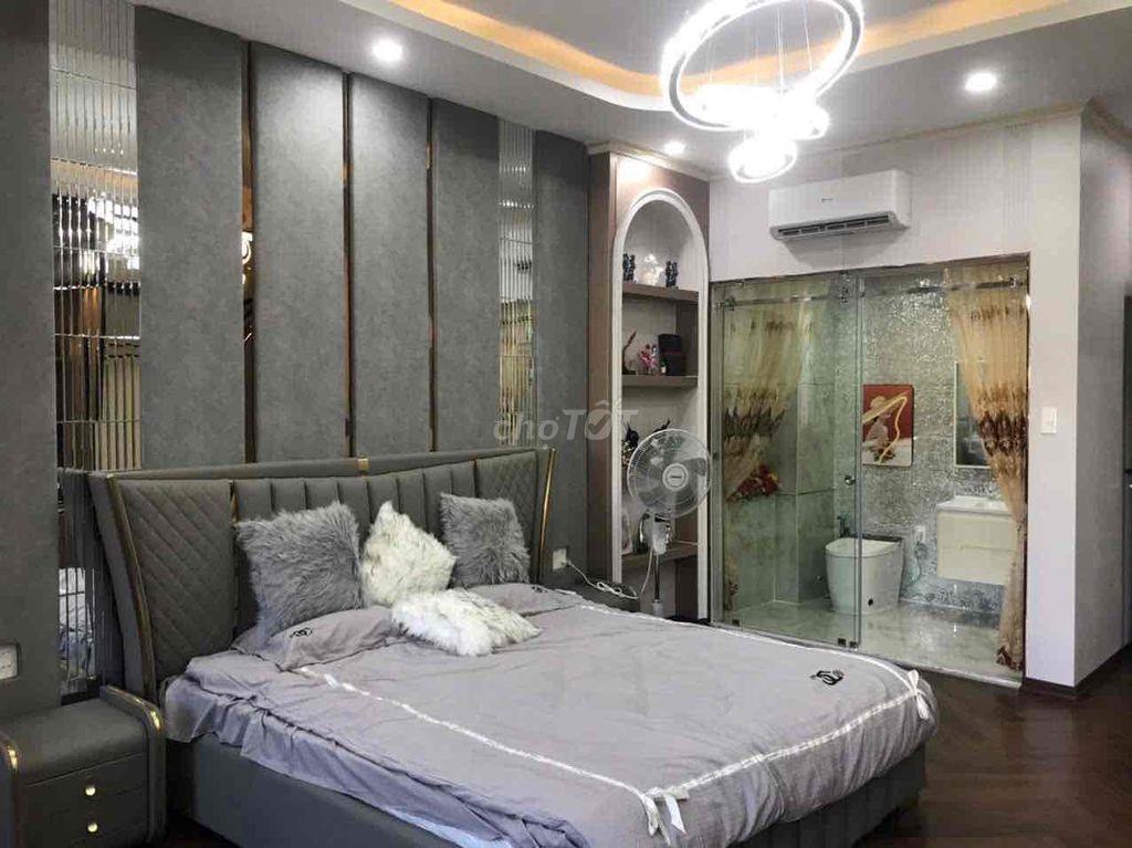 Nhà 3 tầng full nội thất cao cấp diện tích sàn 282m2