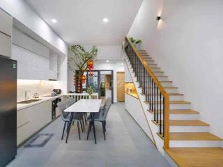Nhà 3 tầng hướng Đông Nam tại Hoà Xuân
