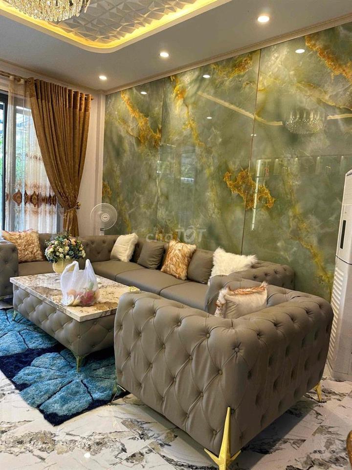 Cho thuê nhà 3 tầng Hoà Xuân full nội thất