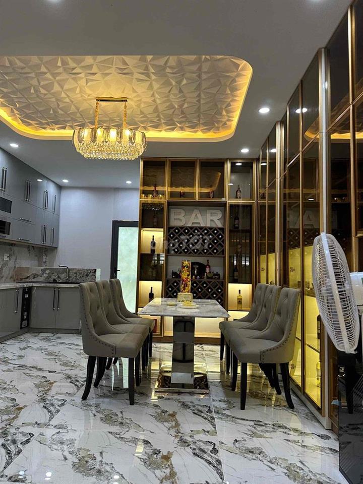 Cho thuê nhà 3 tầng Hoà Xuân full nội thất