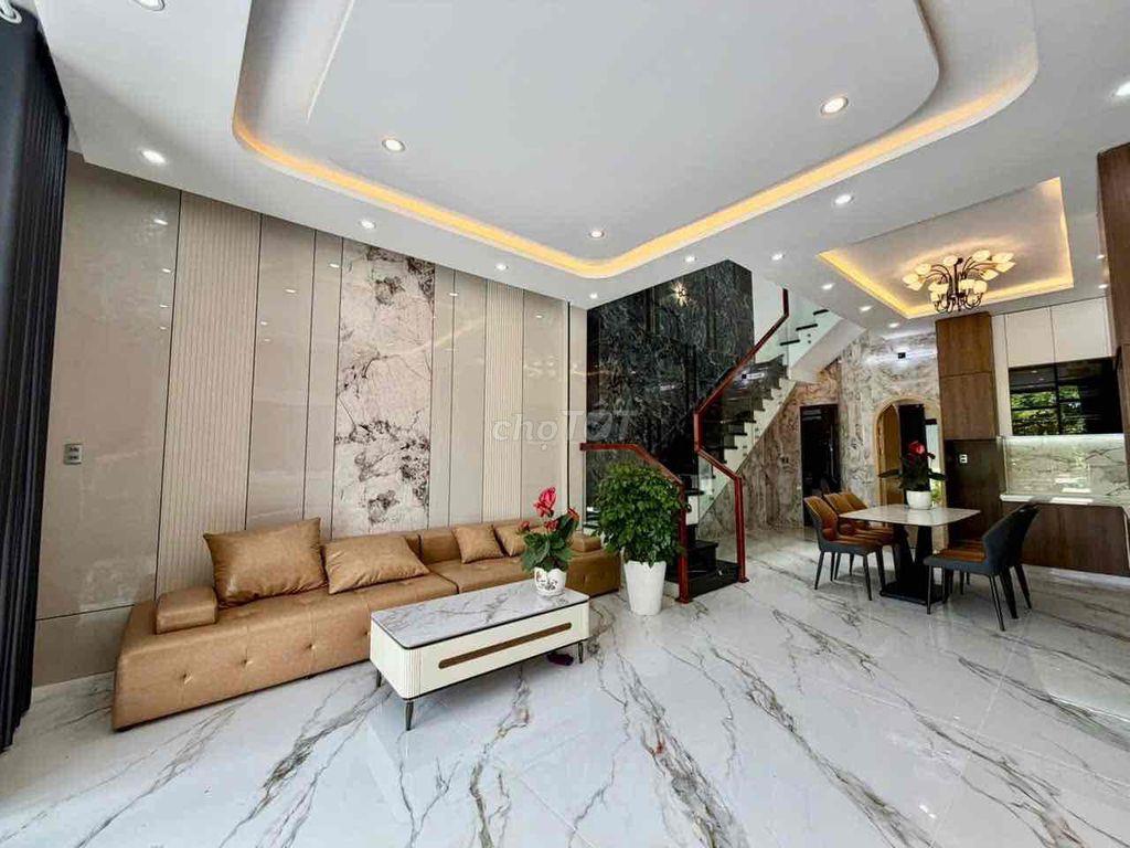 Cho thuê nhà 3 tầng 4 phòng ngủ Hoà Xuân Hoàng Châu Ký
