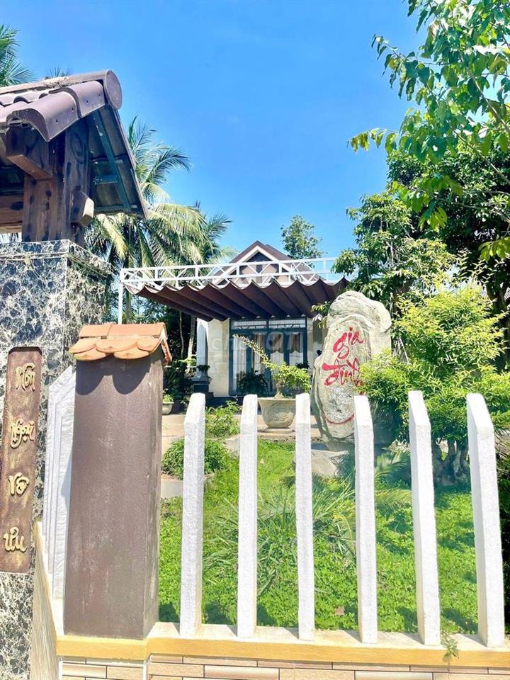  NHÀ NGUYÊN CĂN SÂN VƯỜN 300M² – KHÔNG GIAN SỐNG THOÁNG ĐÃNG GẦN BÀ NÀ