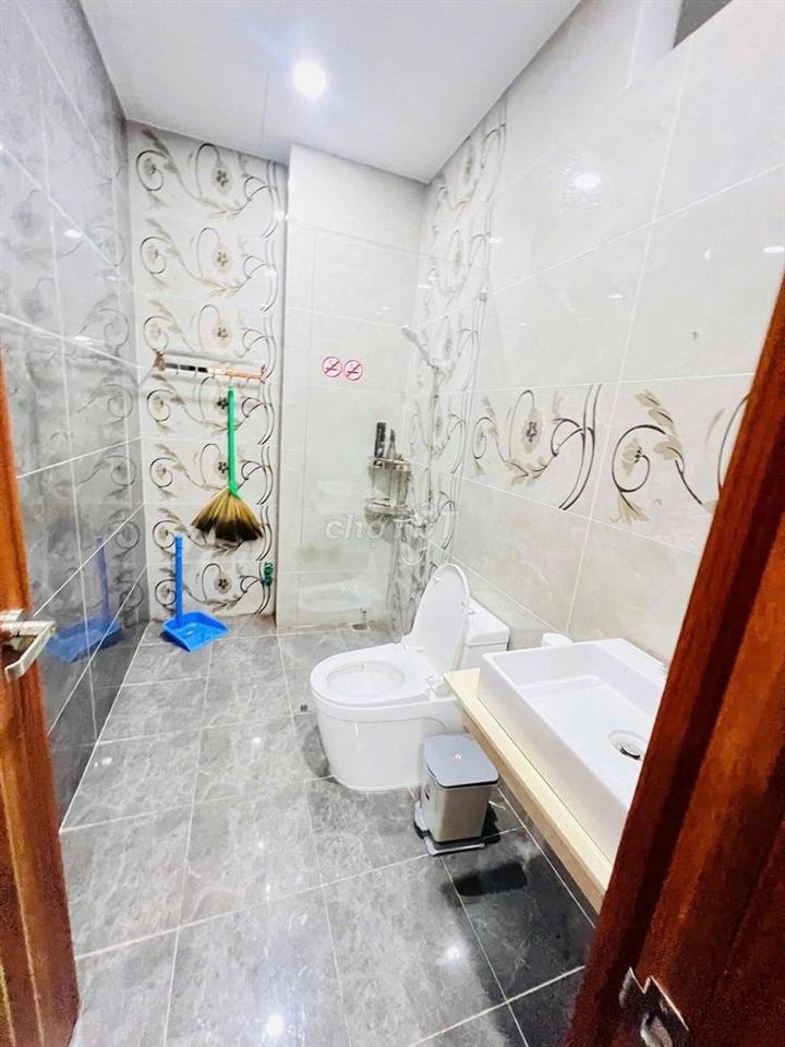 [NCC] CHO THUÊ NHÀ 8PN-8WC MẶT TIỀN NGUYỄN PHƯỚC LAN 