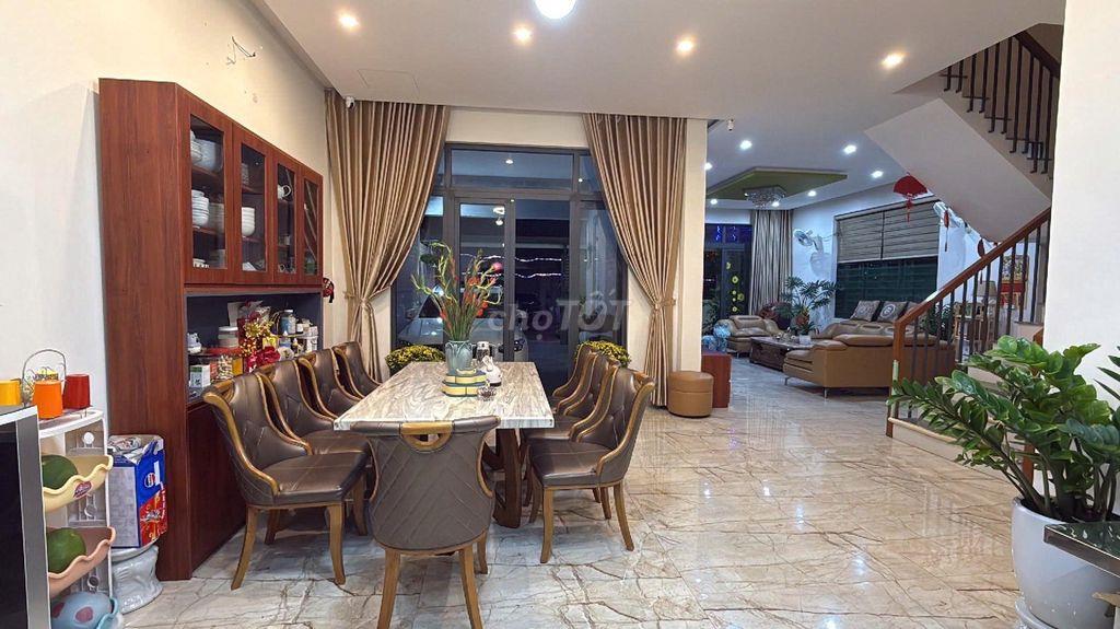 Nhà Nguyên Căn Hiện Đại Gần Trường Chinh | Yên Tĩnh | Sân Chơi Trẻ Em