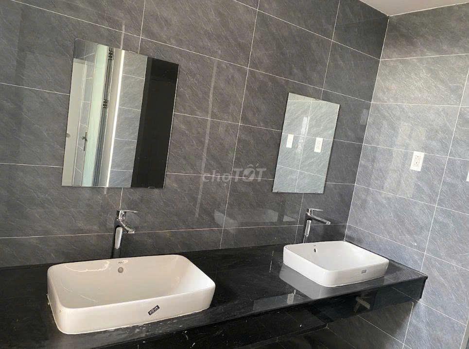 Mặt Bằng Mặt Tiền Đường Nguyễn Hữu Thọ Cực Rộng ( 10m)