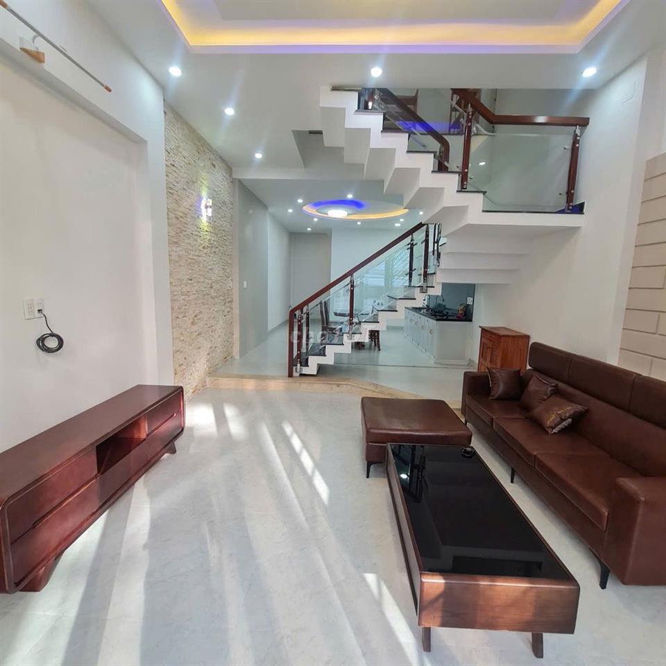Nhà Nguyên Căn Gần Đường 2/9 | Rộng Rãi Thoáng Mát