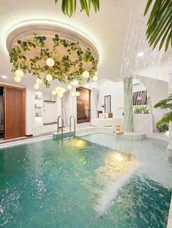Nhà Mặt Tiền Trung Tâm Hải Châu|Ngang Hơn 11m| Dòng Tiền 100tr/tháng
