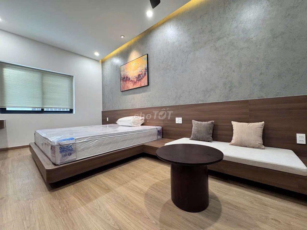 RẤT ĐẸP- CHO THUÊ NHÀ 3 TẦNG: ĐƯỜNG NƯỚC MẶN - HỒ BƠI - 4 phòng - 5wc