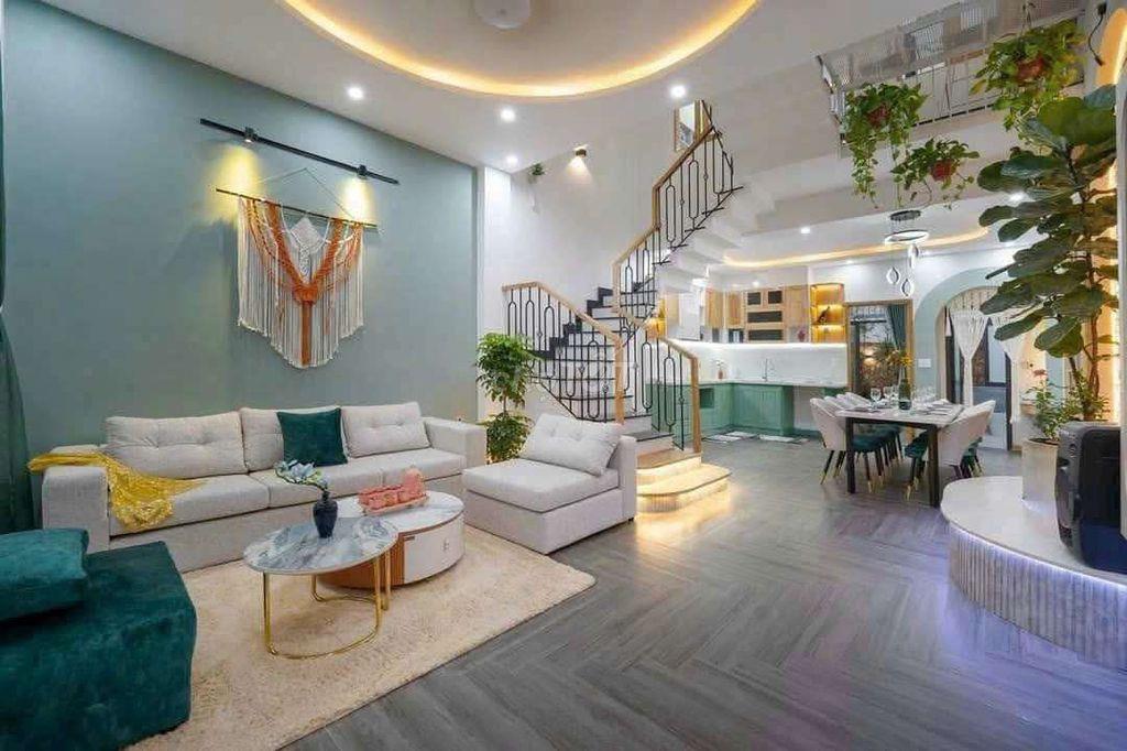 CHO THUÊ NHÀ 3 TẦNG MỚI XÂY: LÊ HIẾN MAI - 4 phòng -  ĐỦ NỘI THẤT -