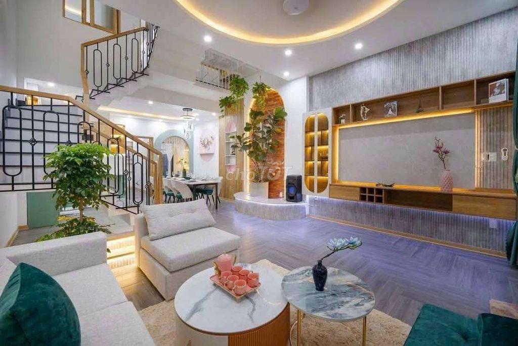 CHO THUÊ NHÀ 3 TẦNG MỚI XÂY: LÊ HIẾN MAI - 4 phòng -  ĐỦ NỘI THẤT -