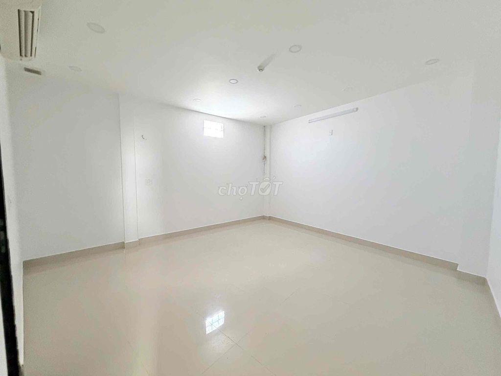 Cho thuê nhà 5 tầng mặt tiền TRIỆU NỮ VƯƠNG ngang 6m5