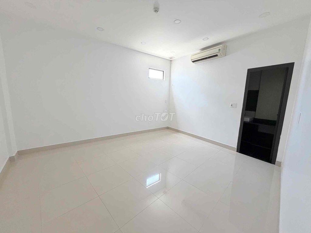 Cho thuê nhà 5 tầng mặt tiền TRIỆU NỮ VƯƠNG ngang 6m5