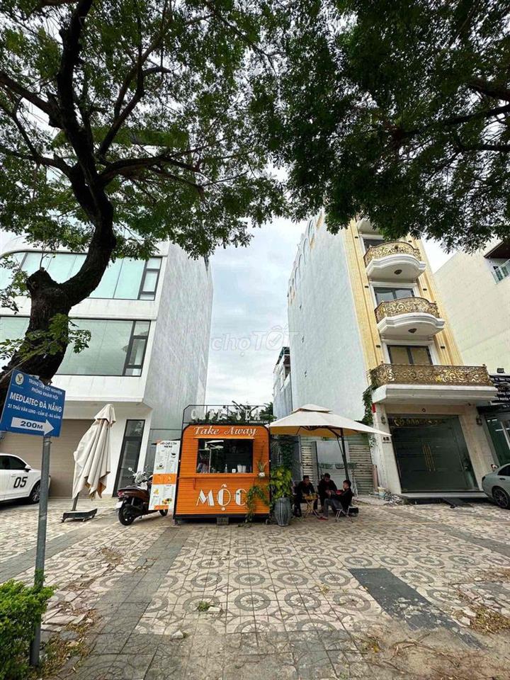 Cho thuê lô đất vị trí sầm uất ngay trung tâm thành phố , 170m2