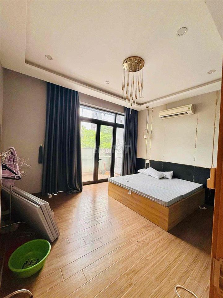 Cho Thuê Nhà 2 tầng mặt tiền Trần Hưng Đạo gần toà nhà mornachy