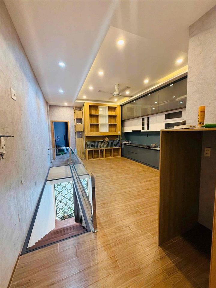 Cho Thuê Nhà 2 tầng mặt tiền Trần Hưng Đạo gần toà nhà mornachy