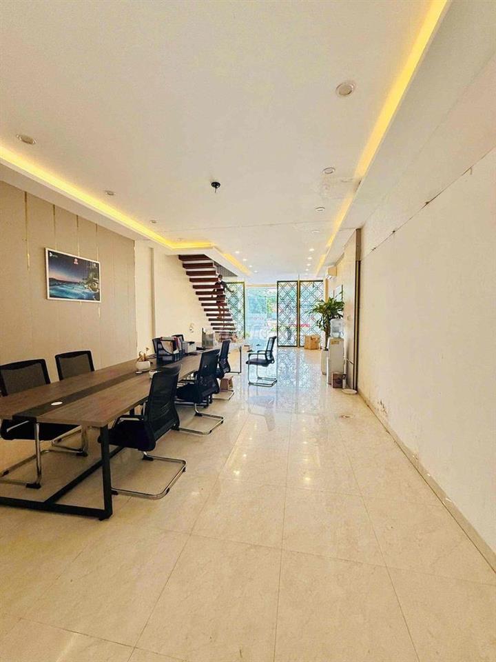 Cho Thuê Nhà 2 tầng mặt tiền Trần Hưng Đạo gần toà nhà mornachy