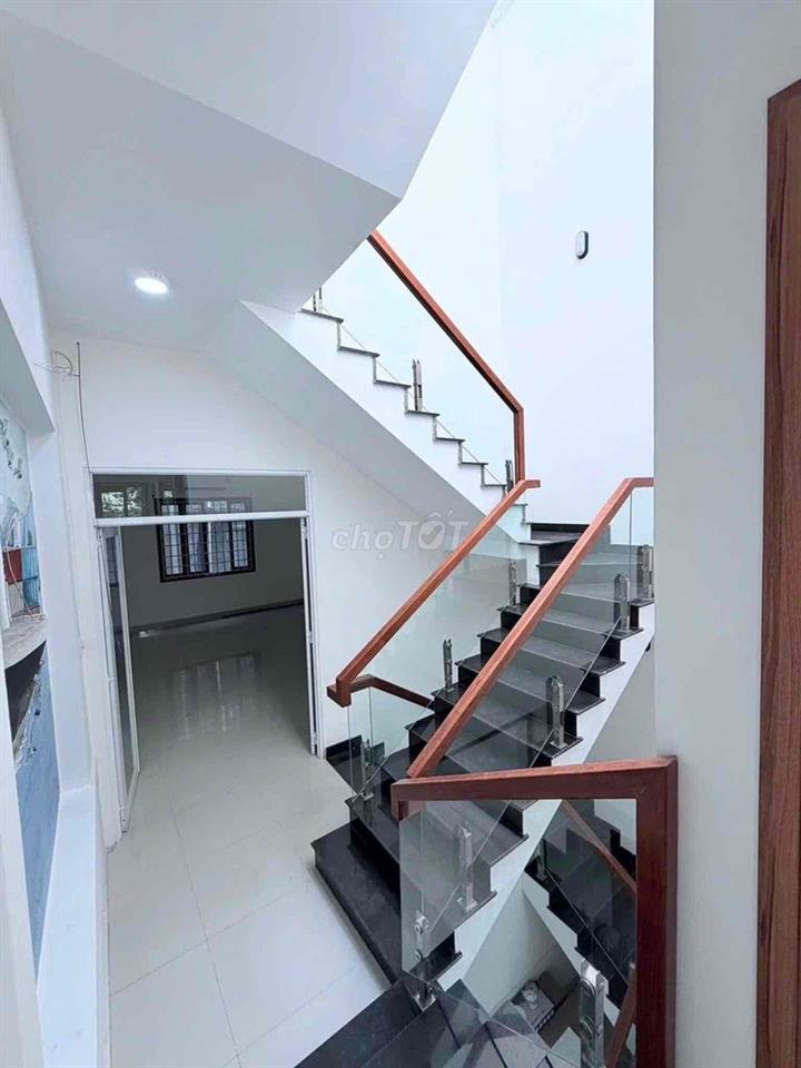 CHO THUÊ NHÀ MẶT TIỀN 3 TẦNG SƠN TRÀ