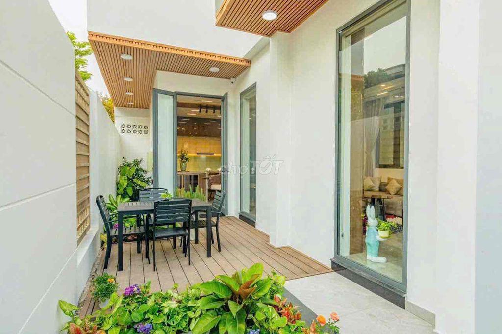 Cho thuê biệt thự 3 tầng 2 mặt tiền NGUYỄN SƠN