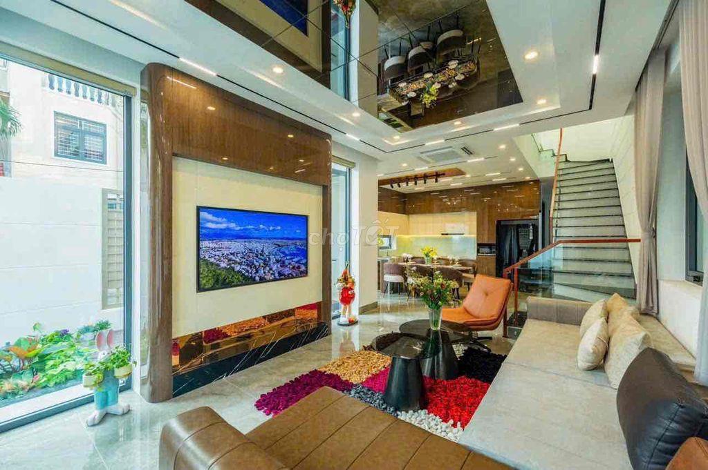 Cho thuê biệt thự 3 tầng 2 mặt tiền NGUYỄN SƠN