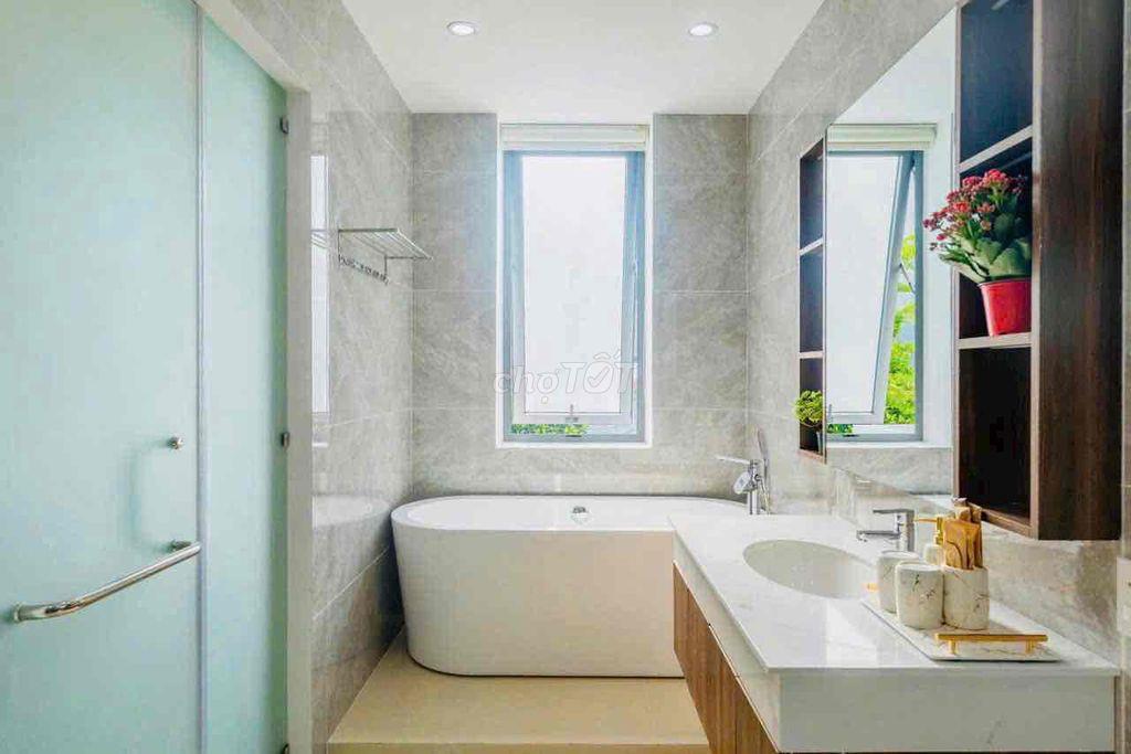 Cho thuê biệt thự 3 tầng 2 mặt tiền NGUYỄN SƠN