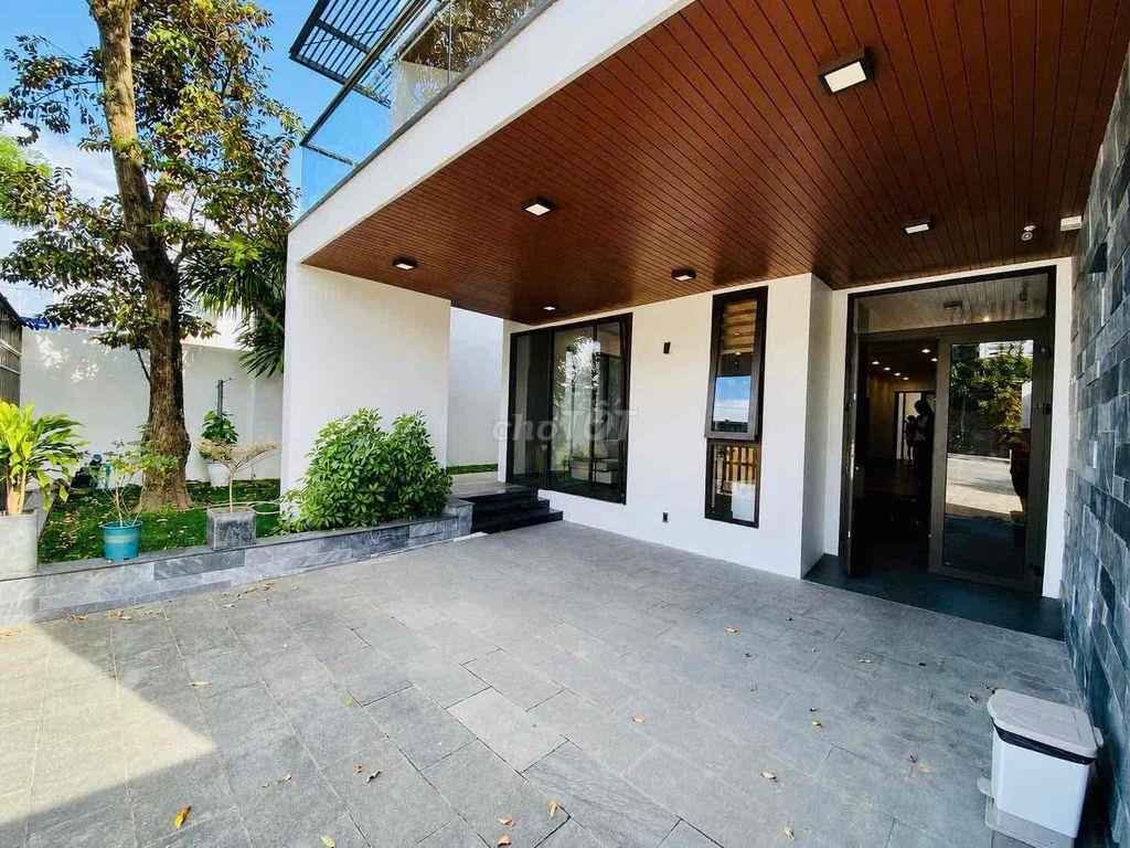 CHO THUÊ VILLA CAO CẤP LUXURY SÂN VƯỜN