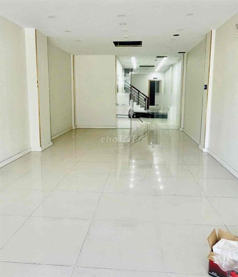 Cho thu.ê nhà 6 tầng mặt tiền NGUYỄN VĂN LINH  -ngang 5m , có thang má
