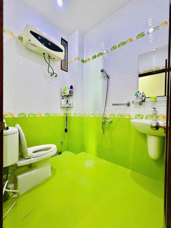 Cho thuê nhà 3 tầng kiệt oto đường nhựa 5m 2/9
