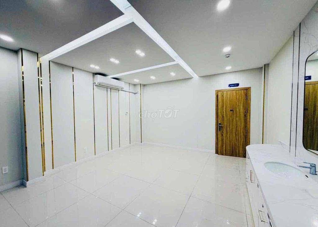 Cho thuê nhà 6 tầng Nguyễn Văn Linh , thang máy , pccc đầy đủ 15 phòng