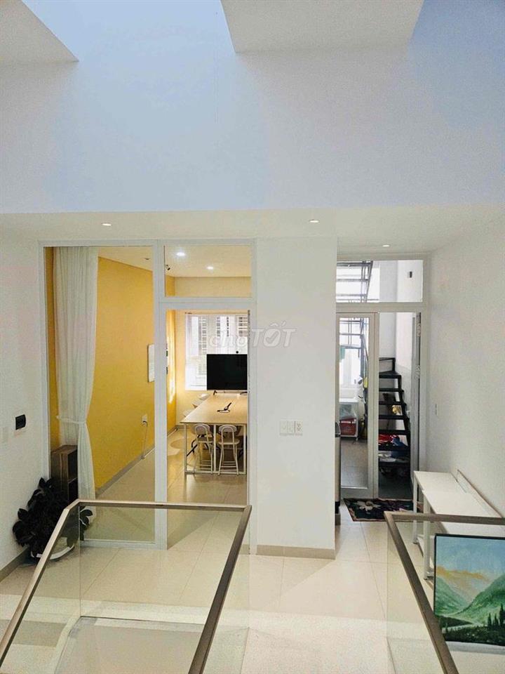 Cho thu.ê nhà 4 tầng kiệt oto #HẢI #HỒ - ( ngang 4,5m )