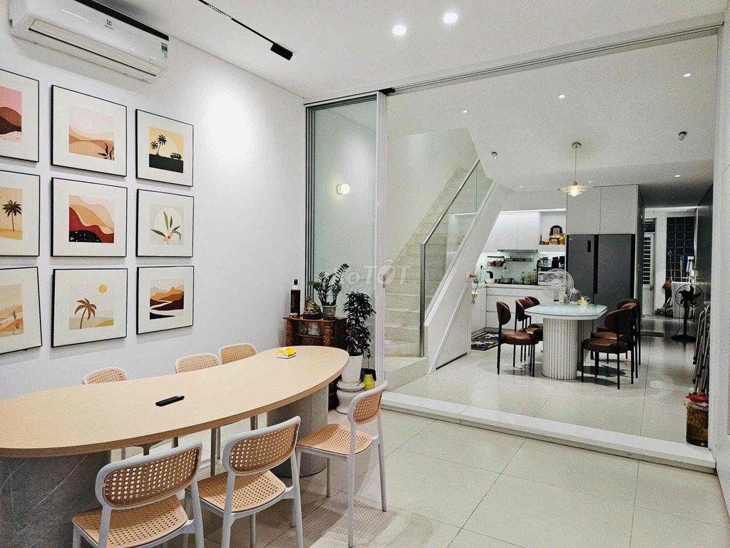 Cho thu.ê nhà 4 tầng kiệt oto #HẢI #HỒ - ( ngang 4,5m )