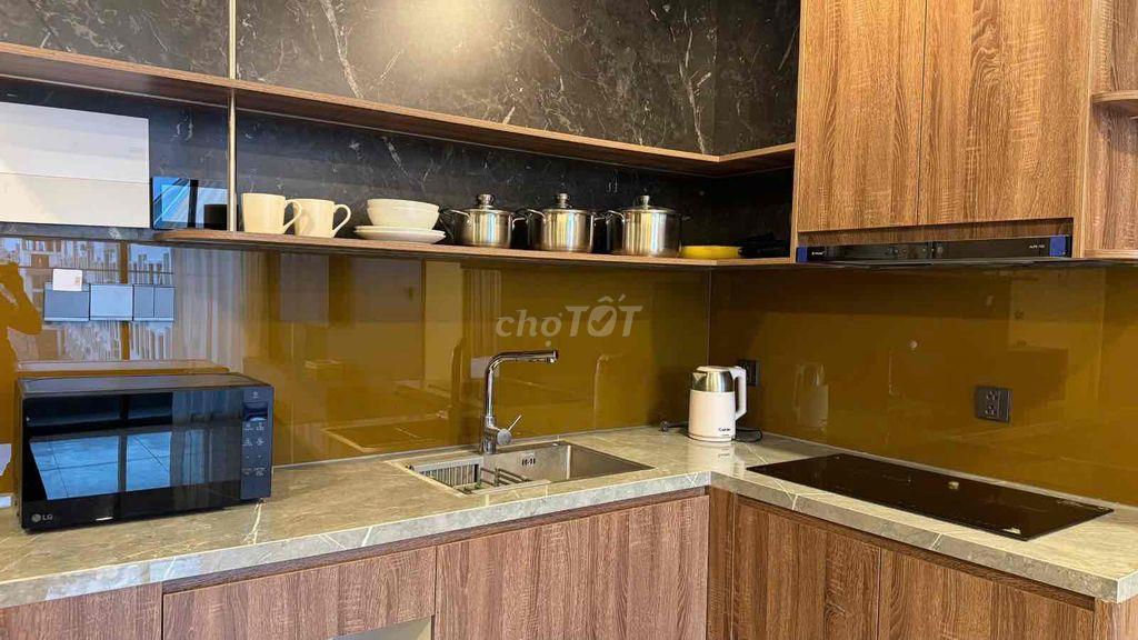 Cho thuê căn hộ cao cấp 1 phòng ngũ Panoma 2
