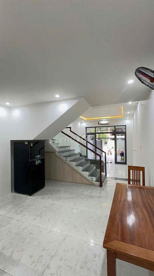 Cho thuê nhà nguyên căn mặt tiền Mỹ Khê 2