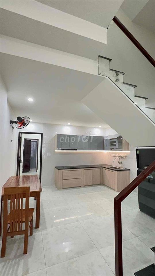 Cho thuê nhà nguyên căn mặt tiền Mỹ Khê 2