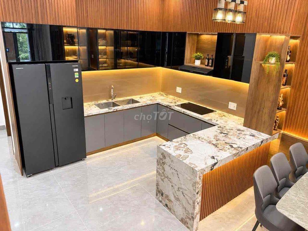 Nhà đẹp 4PN cho thuê khu vực Hoà Xuân