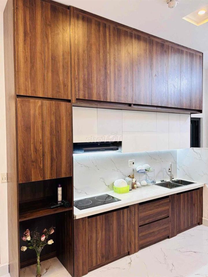 Căn 3 phòng ngủ ở 3-5 người sát đầu cầu Rồng cách biển Mỹ Khê 600 mét