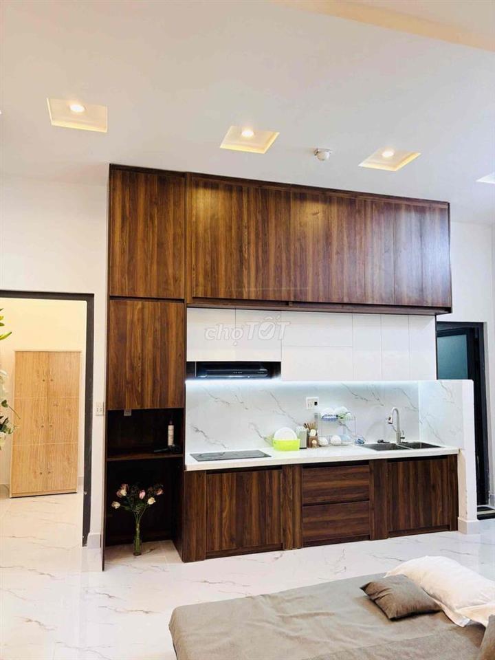 80m2 , 3 phòng ngủ ở 4-6 người. Sát đầu cầu Rồng  biển Mỹ Khê 600 mét