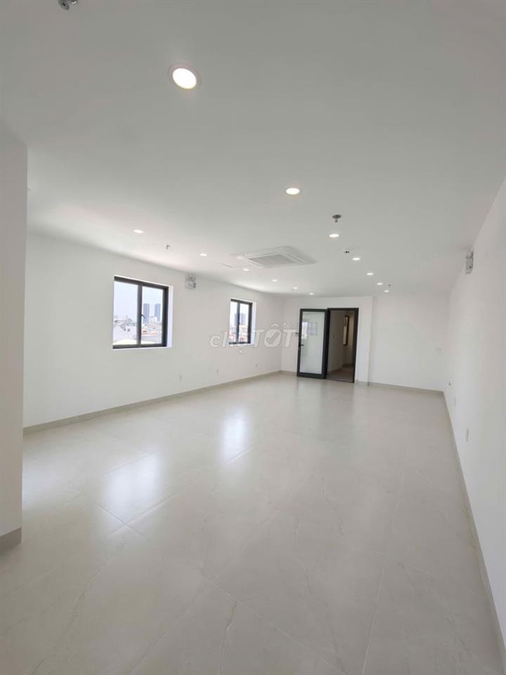 🏢✨ CHO THUÊ VĂN PHÒNG MỚI 100% – HÒA CƯỜNG | ĐƯỜNG 30/4 ✨🏢