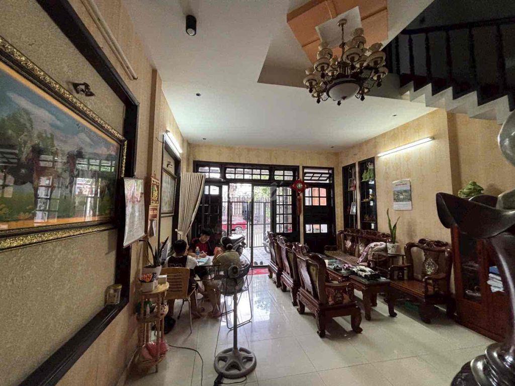 Bán nhà 3 tầng MT Vũ Ngọc Phan Đường 7m5 ngay chợ hoà khánh