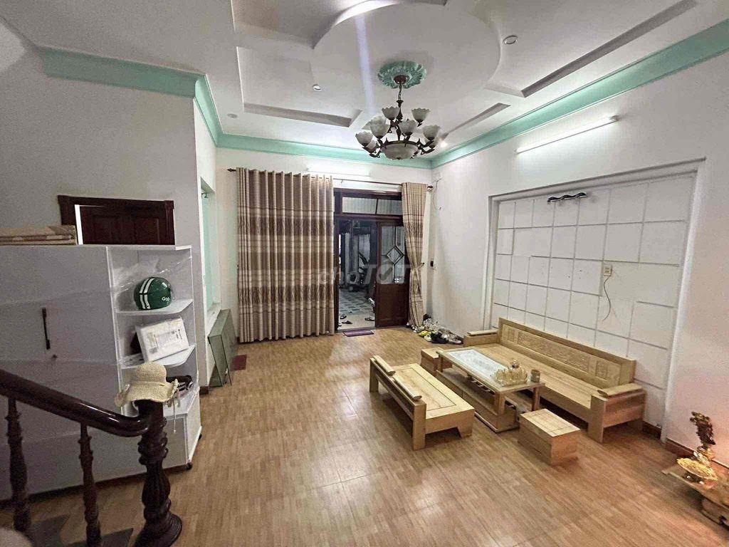 Bán nhà kiệt Hoàng Diệu Hải Châu