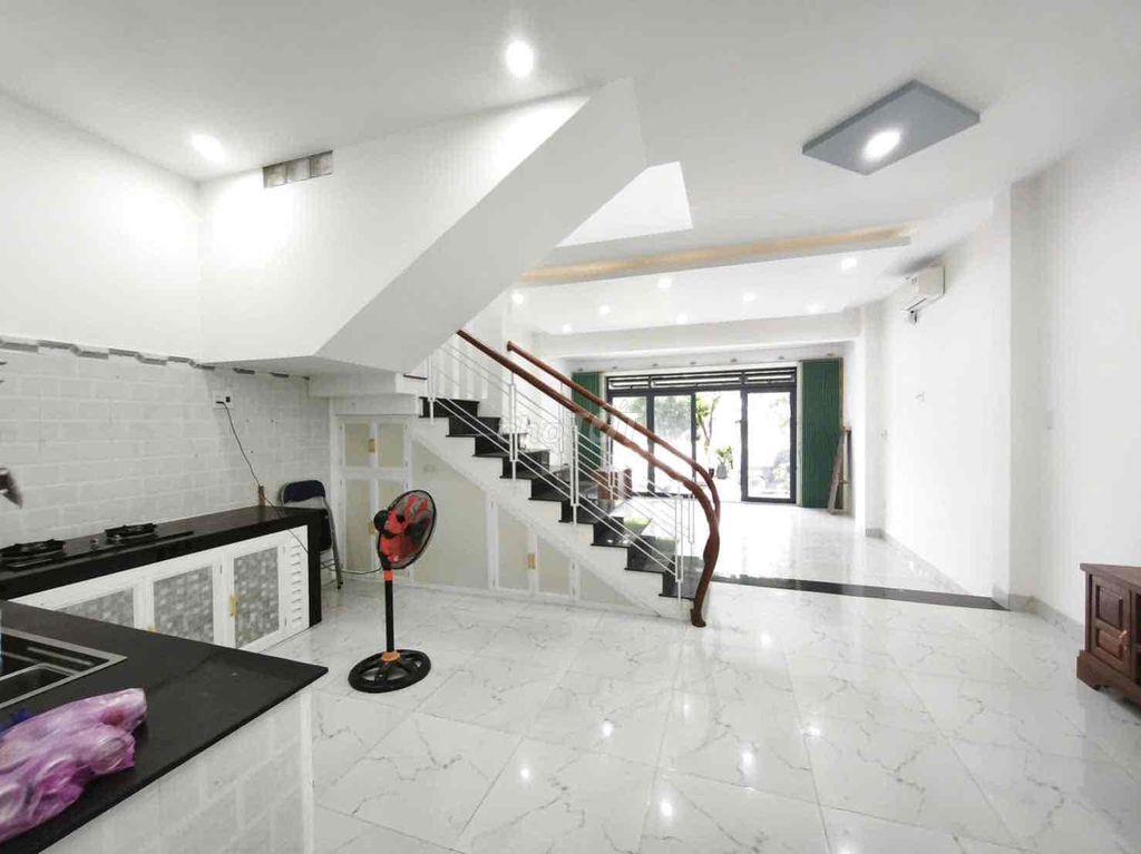 Cho thuê nhà MT Yên Khê 1 Thanh Khê Đông sát biển