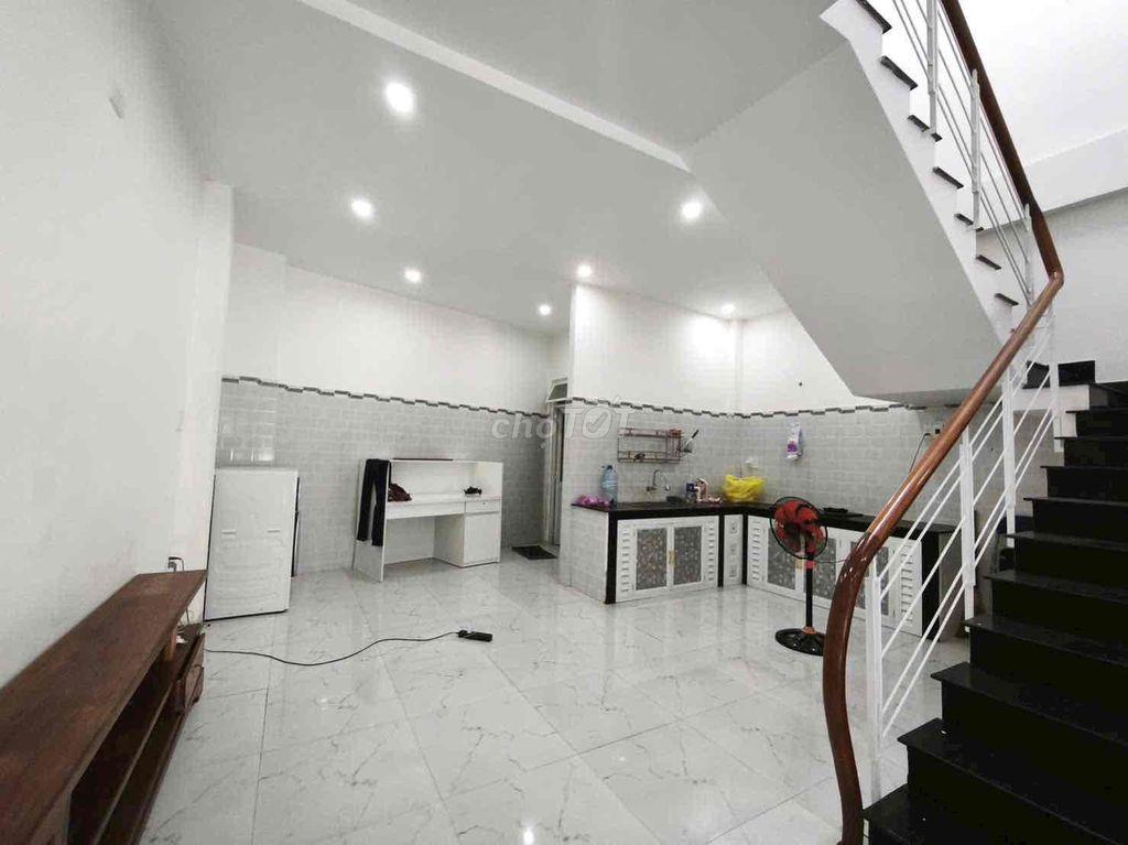 Cho thuê nhà MT Yên Khê 1 Thanh Khê Đông sát biển
