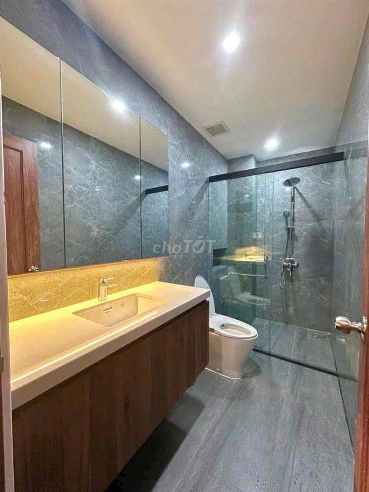 cho thuê nhà 3 tầng  mt phan trọng tuệ hải châu