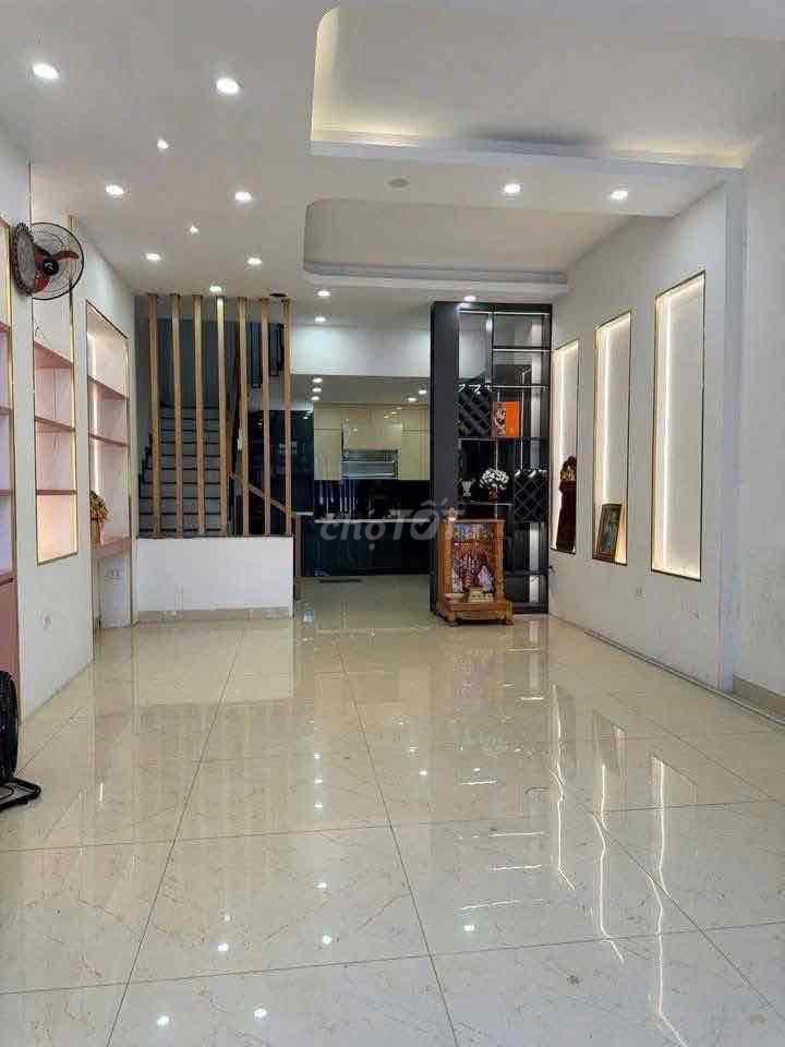 cho thuê nhà 3 tầng mt nguyễn mậu tài hoà xuân đường 7.5