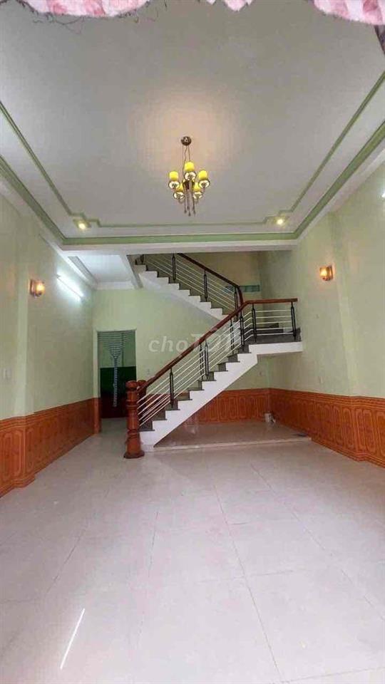 Cho thuê nhà 2 tầng MT Hoá Sơn 2 Hải Châu