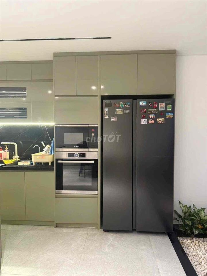 Cho thuê nhà 2 tầng MT Nguyễn Khang Thanh Khê