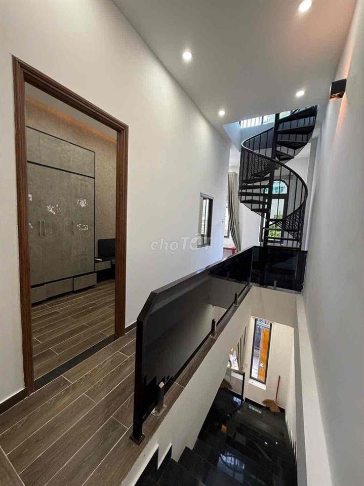 cho thuê nhà 3 tầng kiệt 3m trần cao vân thanh khê