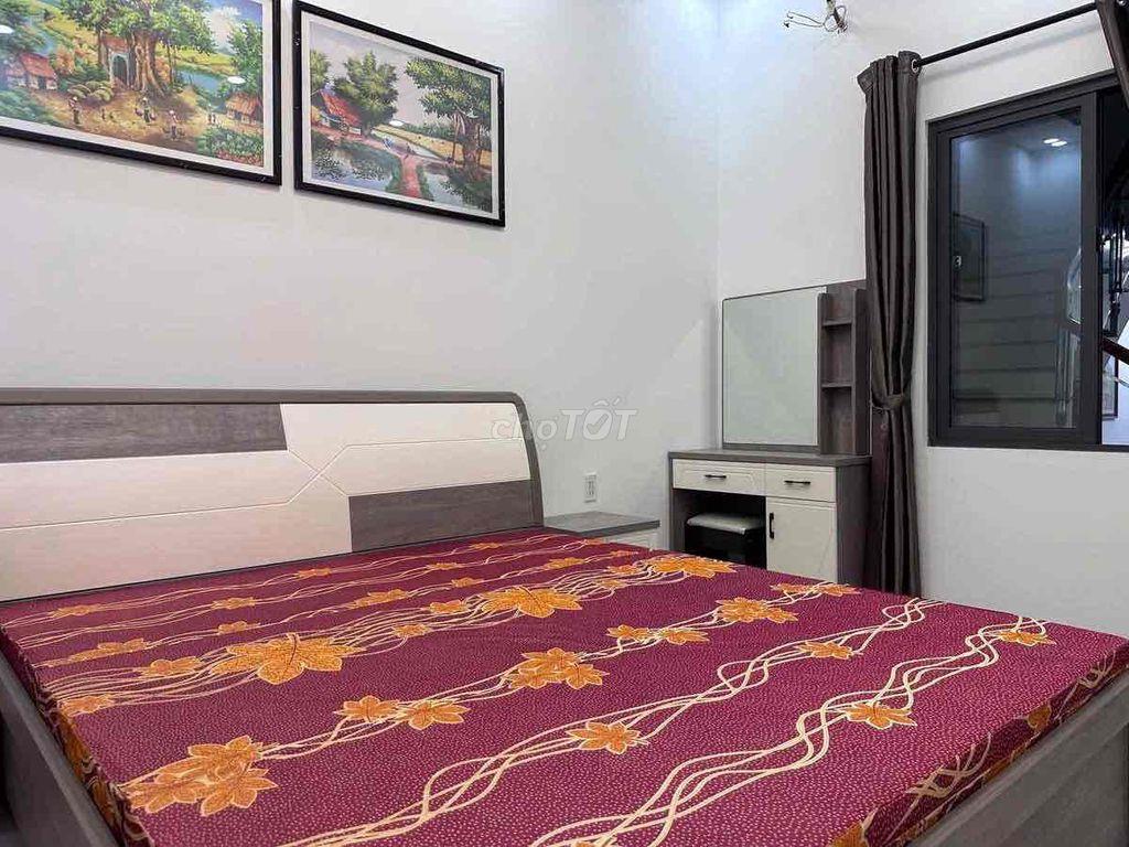 Cho thuê nhà 2 tầng 5 Bùi Trang Chước Hoà Xuân