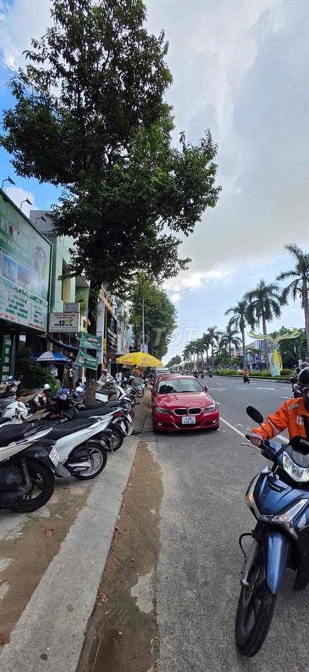 Cho thuê nhà 2 tầng MT Điện Biên Phủ Giá Rẻ KInh Doanh Ok