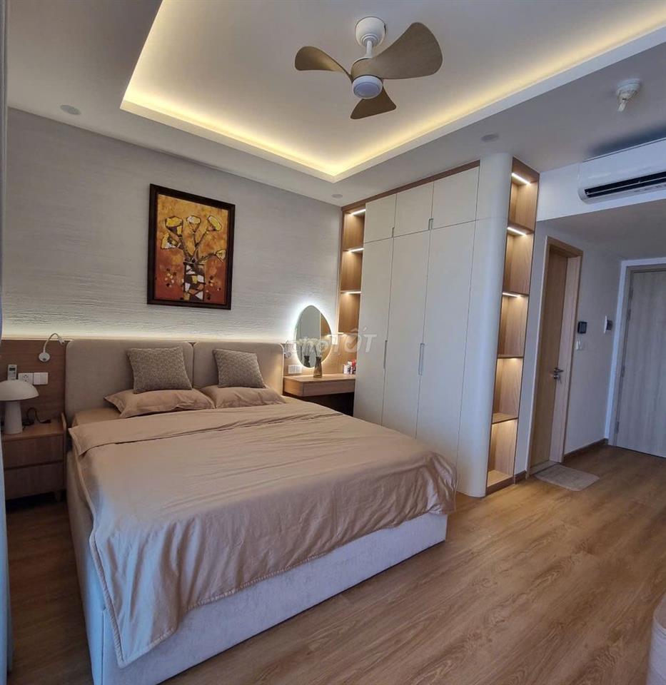 Cho thuê căn hộ view pháo hoa, mới 100%