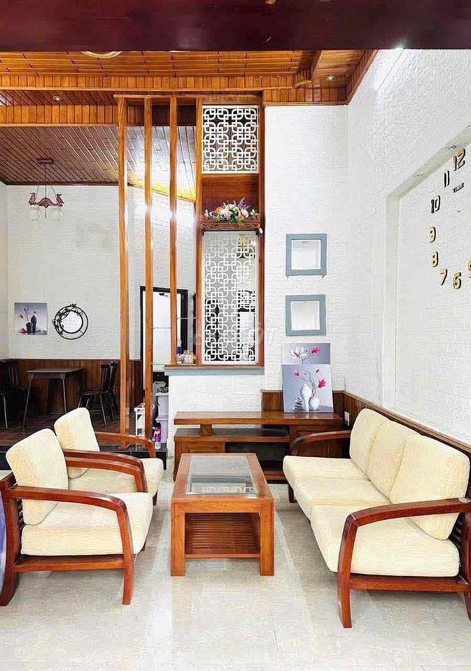 CHO THUÊ NHÀ C4 MT TẠ MỸ DUẬT   Diện tích : 90m Nhà có 2pn,2wc,sân để
